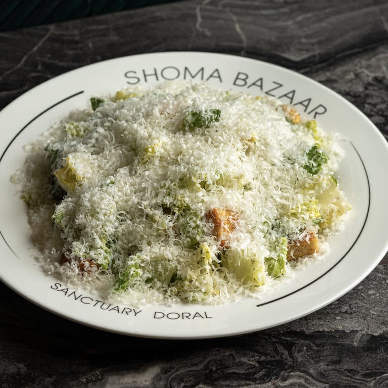 Fresh Caesar Salad: A Classic Italian Favorite